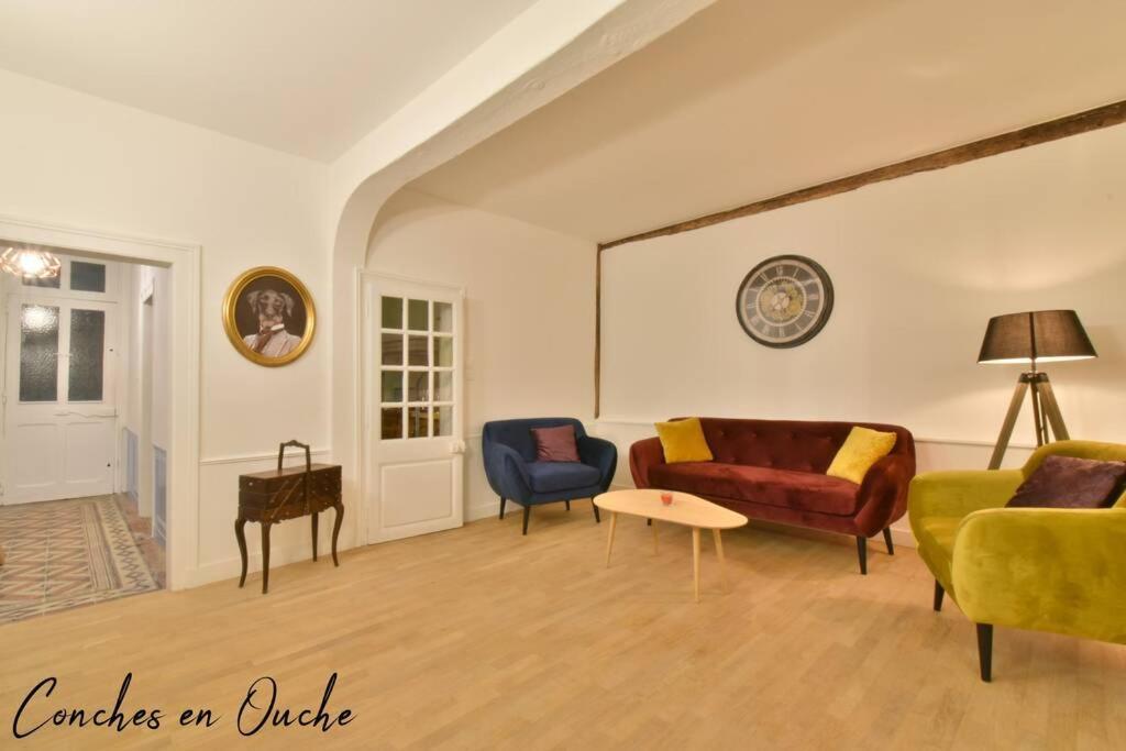 La Maison De *